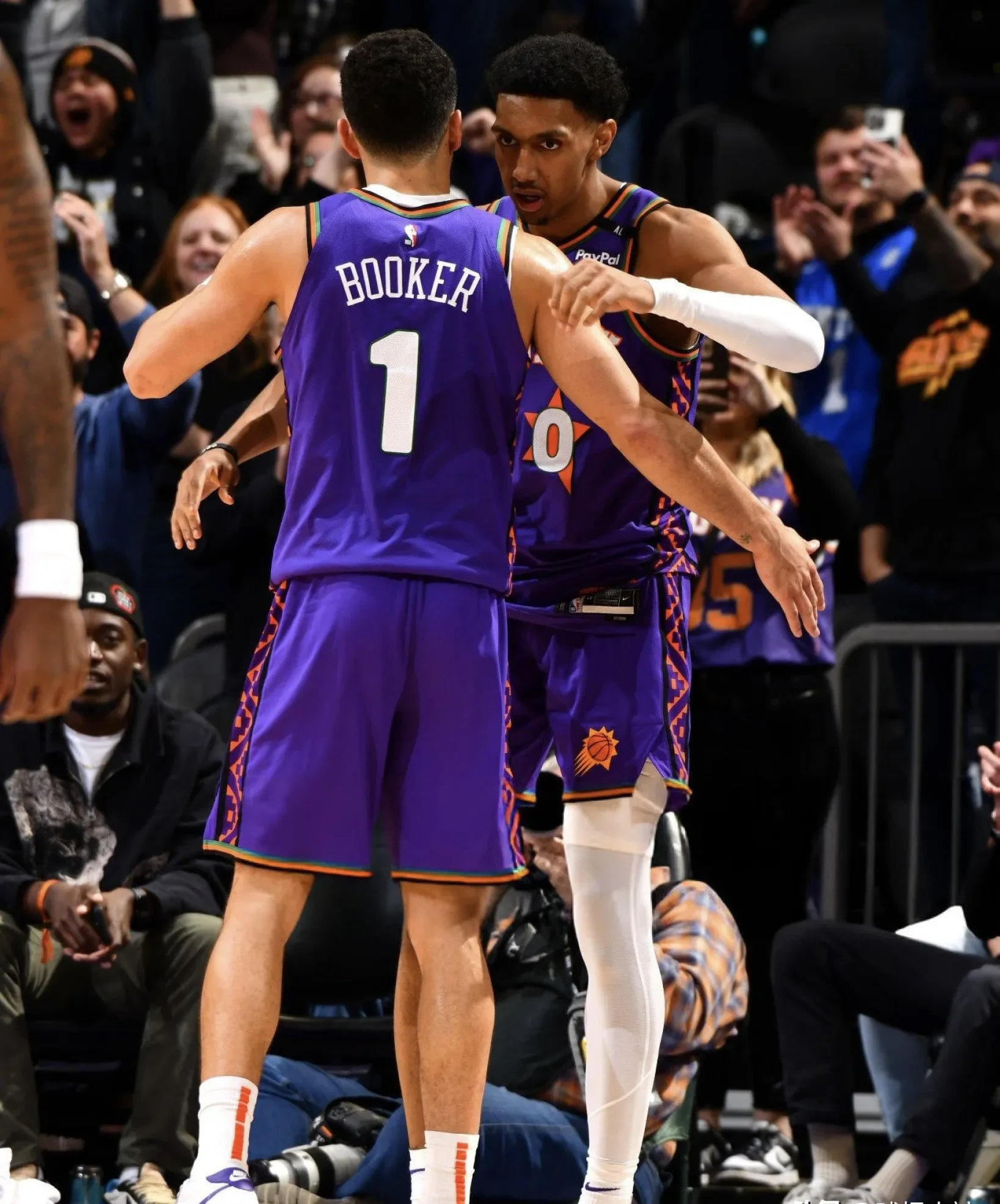 加时末段菲尼克斯太阳调整名单以备NBA季后赛；再遭质疑环节打磨；话题不断；身体对抗强度拉满的简单介绍